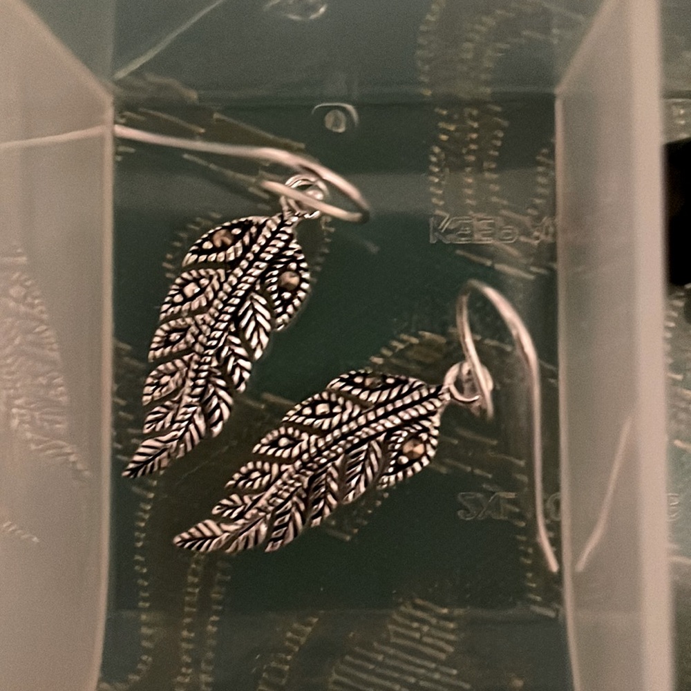 Vintage '90s Silverplate Feather Drop Earrings